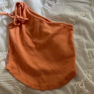 I’m selling a orange pacsun shirt 🍑🍊